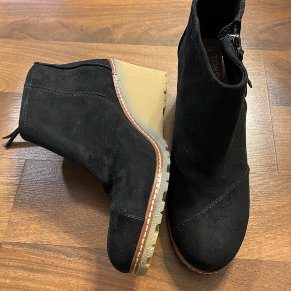 Toms Ankle Booties - Picture 3 of 5